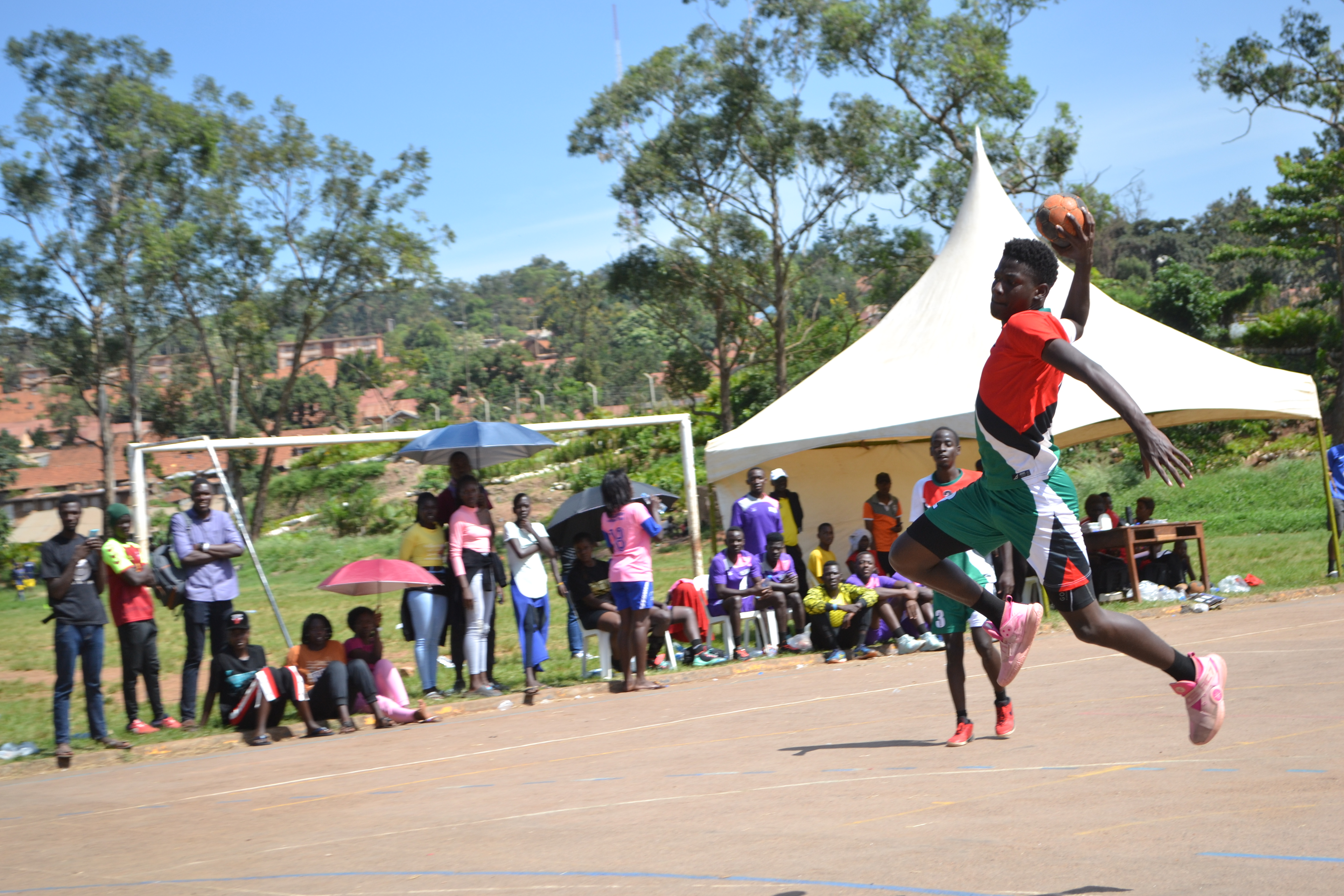 Late drama as Prisons rescues a point against dominant Makerere university