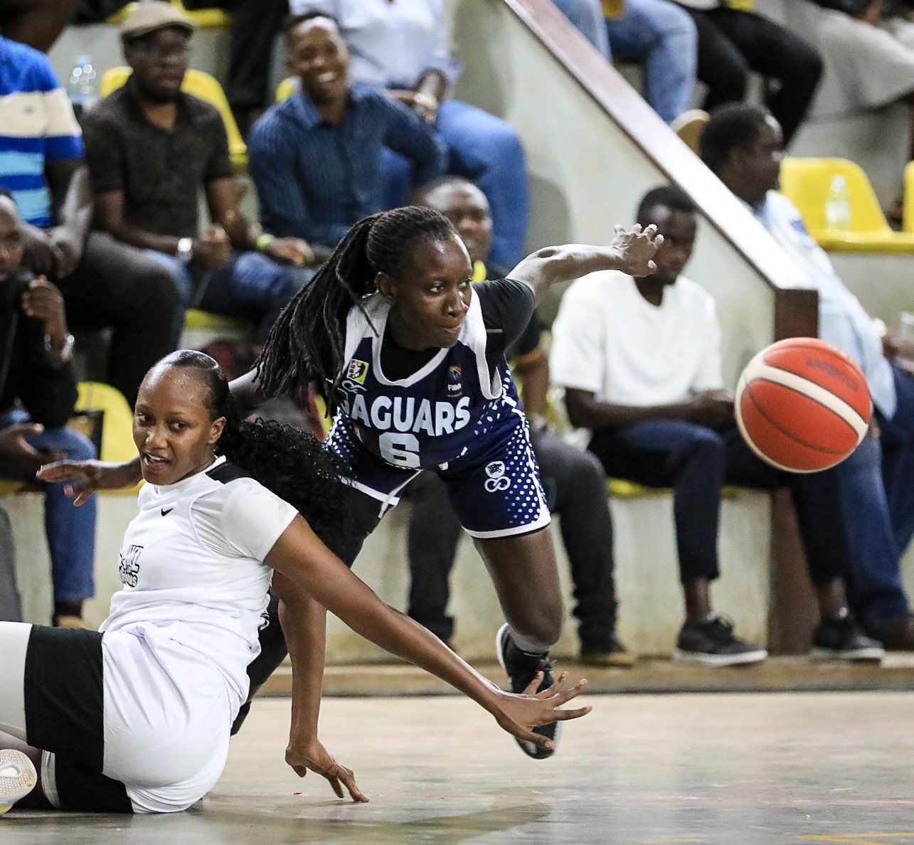 JT Lady Jaguars take down JKL Lady Dolphins in thrilling season opener