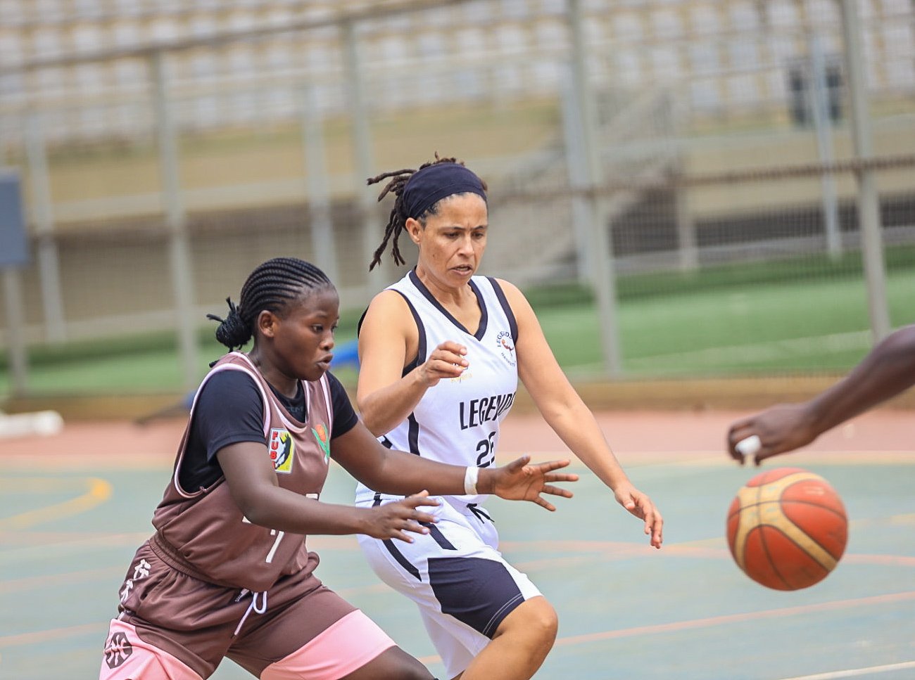 Makerere Sparks, Pearl Queens while Kampala University level the series: Game Two Quarter-finals