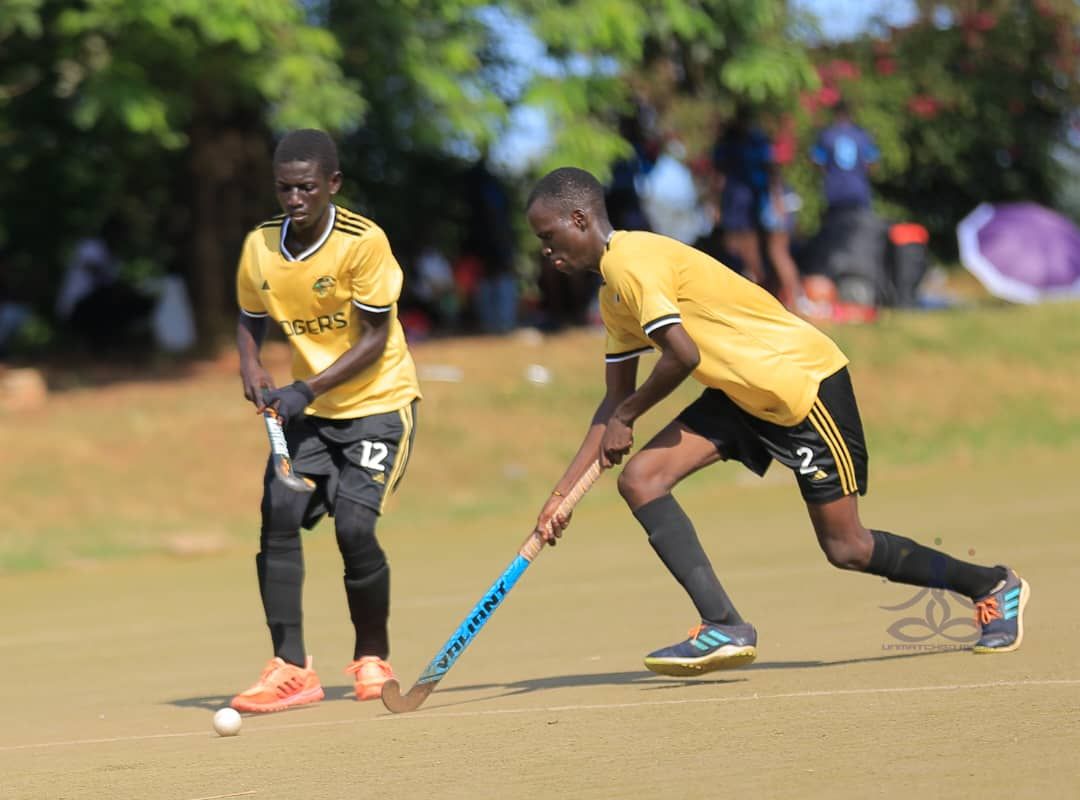 Weatherhead late resurgence earns them a point against HC Badgers